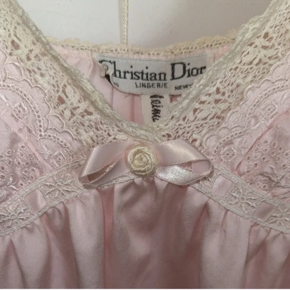 Vintage Christian Dior Soft Pink Lace Chemise Lingered
size M - Picture 8 of 17